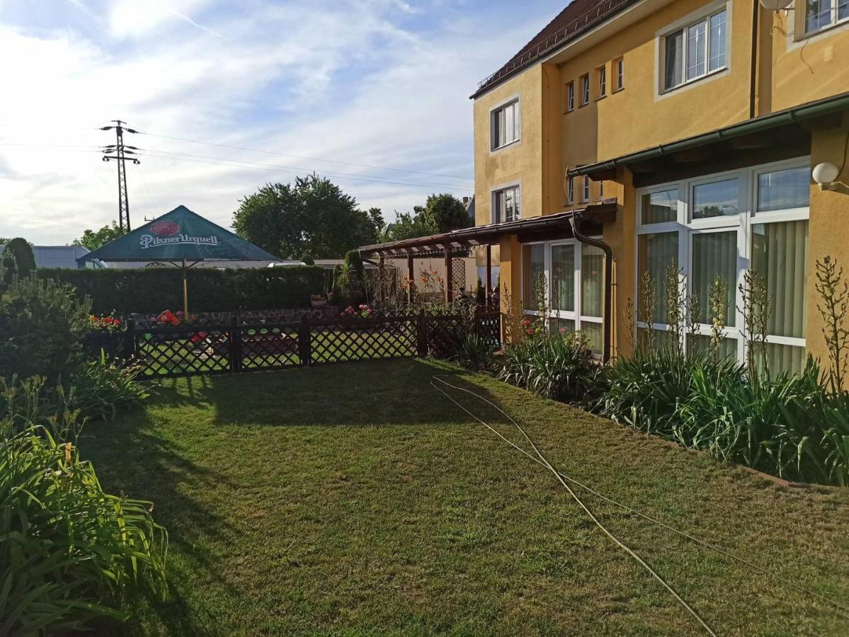 Hotel Pension u Mydlářů Mnichovo Hradiště Esterno foto