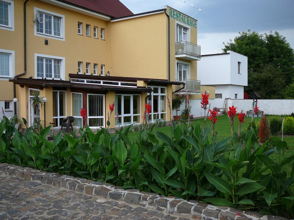 Hotel Pension u Mydlářů Mnichovo Hradiště Esterno foto