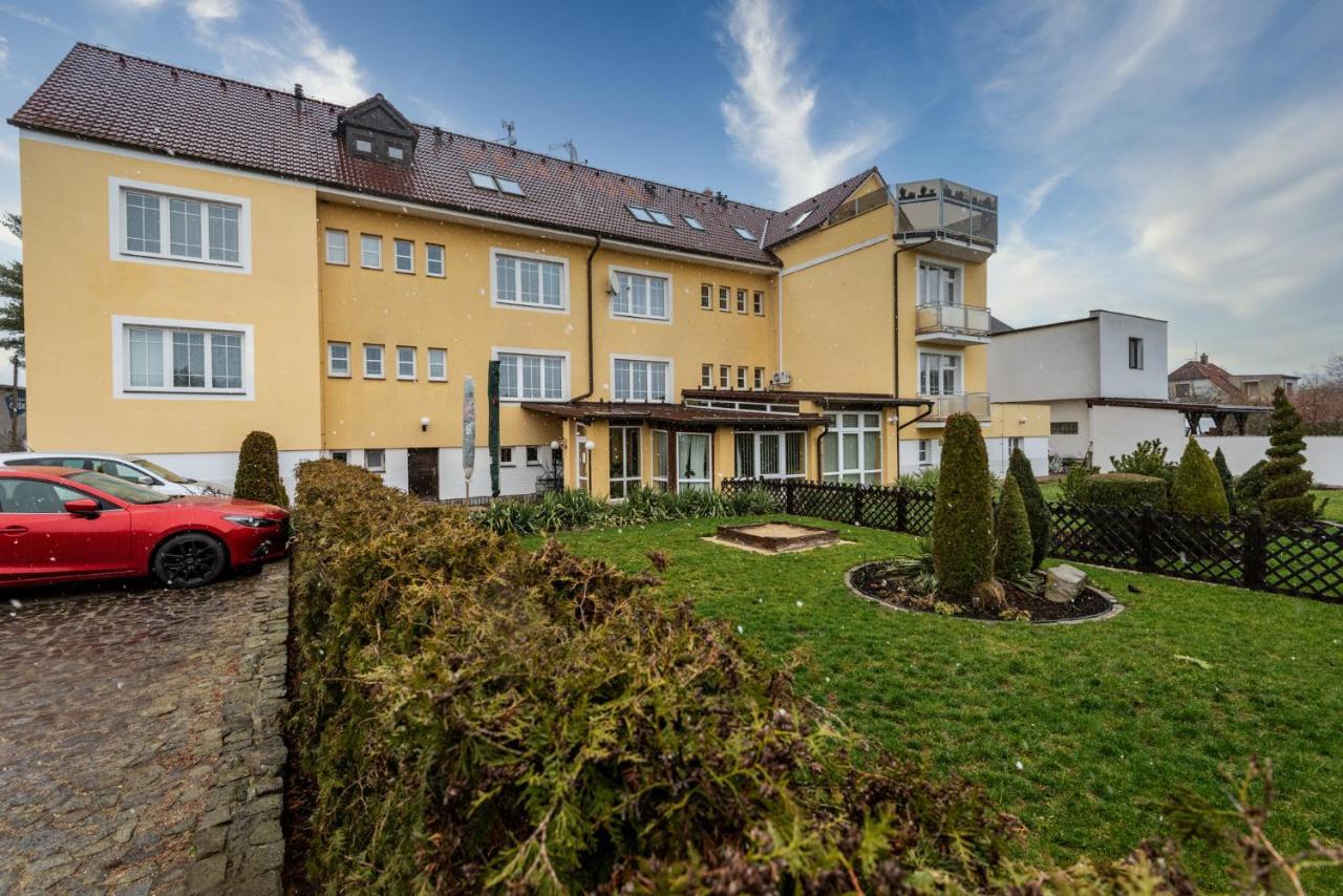 Hotel Pension u Mydlářů Mnichovo Hradiště Esterno foto